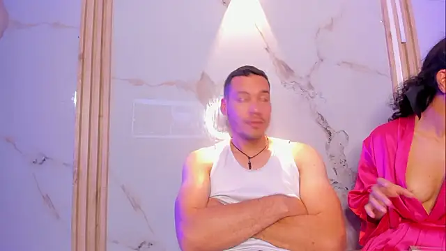 Aron_and_molly live sex cam