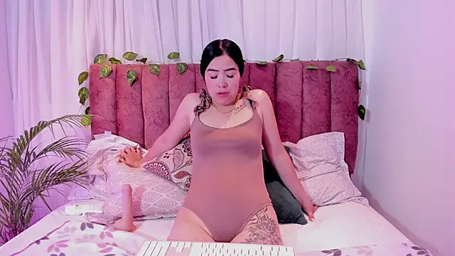 Sarah_amy_'s cam snapshot