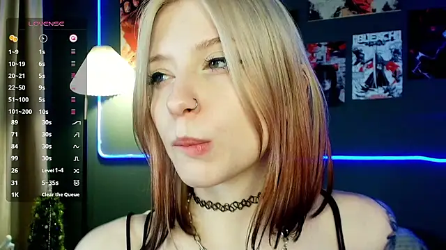 arielabradberry's cam snapshot