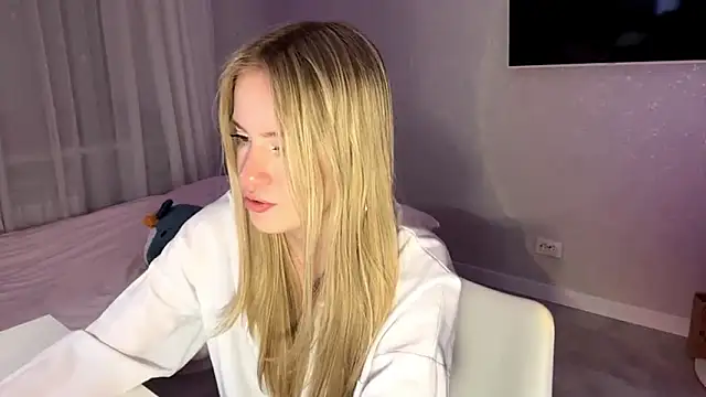 Between_Eeys's cam snapshot