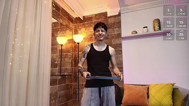 troy_rouge live sex cam