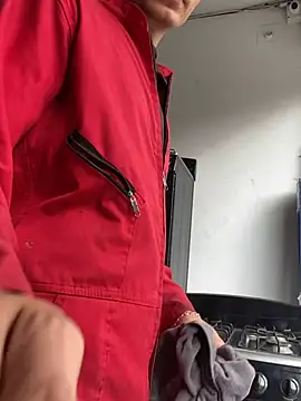 santiObrero live sex cam