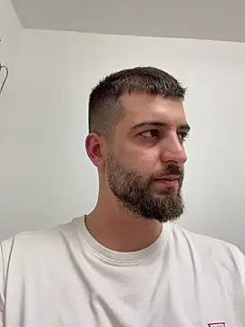 Pablo_Hornyguy95 live sex cam