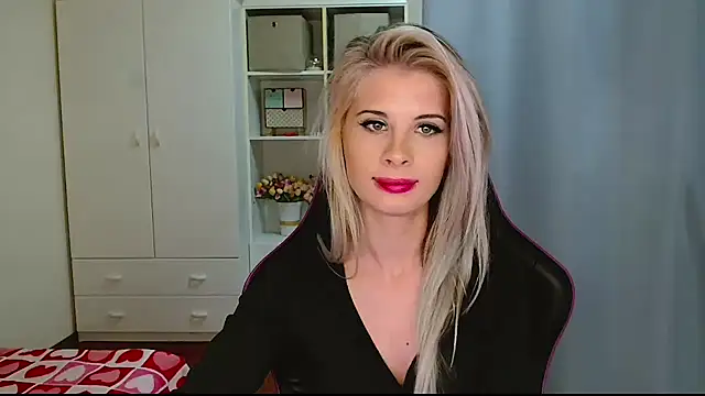 KristineGlow's cam snapshot