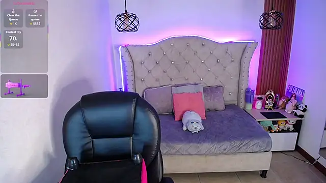 Charlotte_Jones__ live sex cam