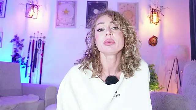 curlynatashaa live sex cam