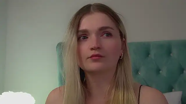 AnnyRaii's cam snapshot