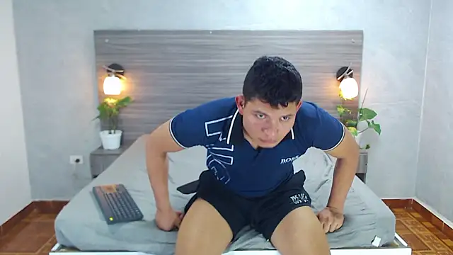 Loony_Zion live sex cam