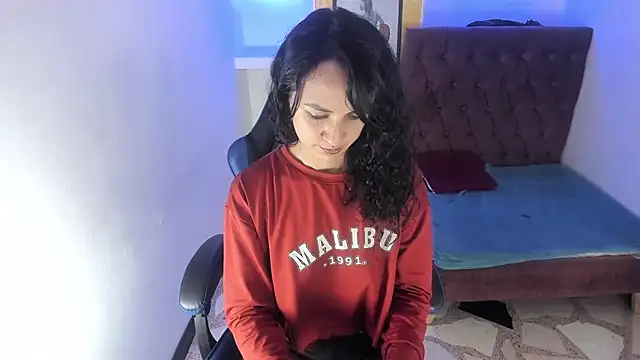 alison_moon7's cam snapshot