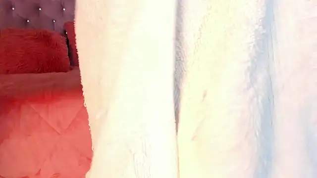 estrella_bigboobs14's cam snapshot