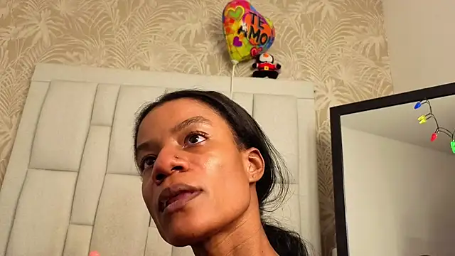 dafnnelewis's cam snapshot