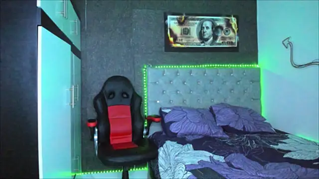 luigi_hot_ live sex cam