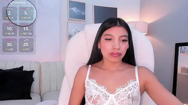 Tiffany_Low's cam snapshot