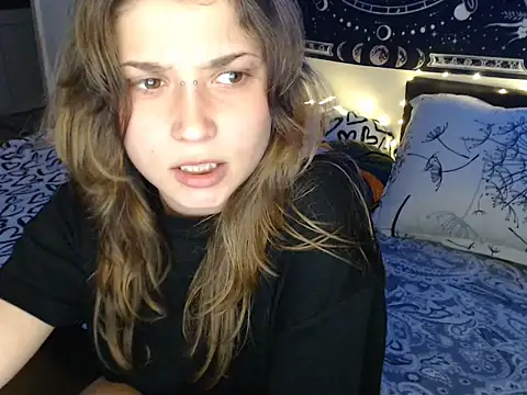 AlienforTwenty's cam snapshot