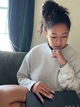 AshleyLoveee live sex cam