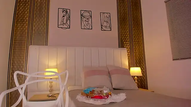 zoe_sky_'s cam snapshot