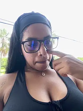 Vanessarios01 live sex cam