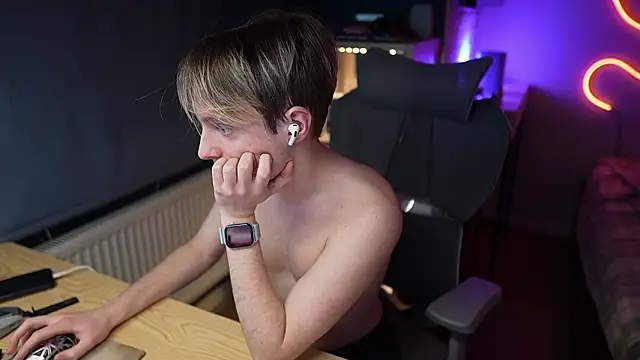 Alexycutie live sex cam