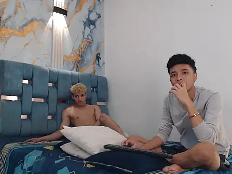 VERY_HOT_GUYS live sex cam