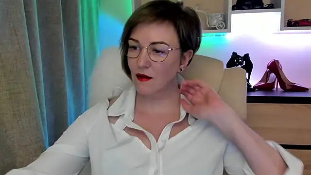 feliziaDesire's cam snapshot