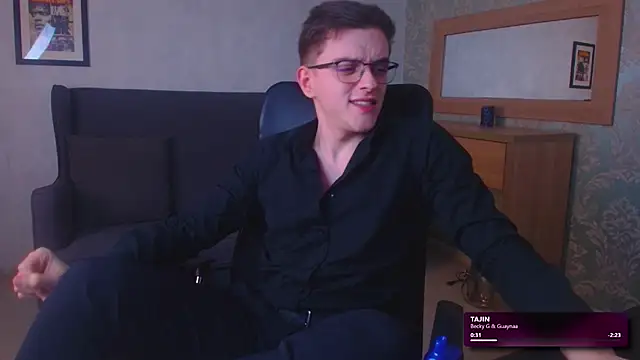 FelixStarkk live sex cam