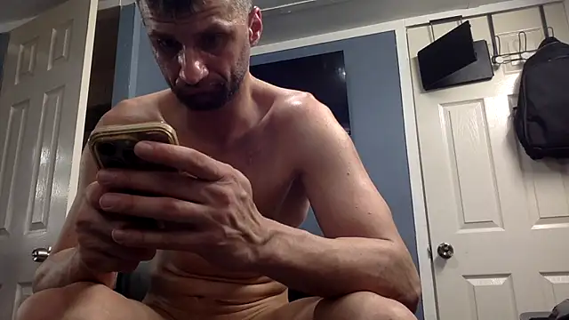 sexyhotstud12 live sex cam