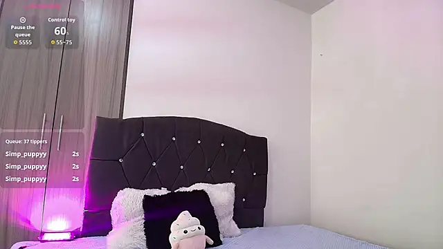 Ruby_Whispers's cam snapshot