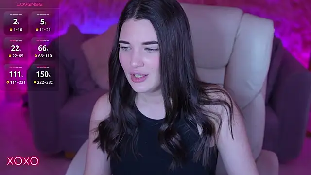 YourLolaBunny's cam snapshot