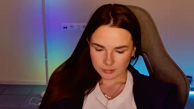 May_Bloom's cam snapshot