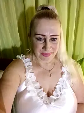 Esenia505's cam snapshot