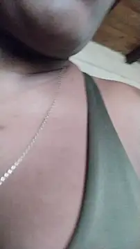 ChanneldelaCroix's cam snapshot