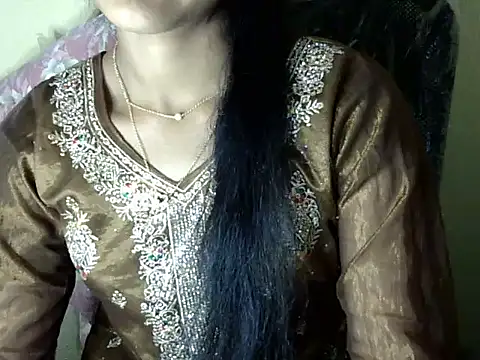 Khushi_v's cam snapshot