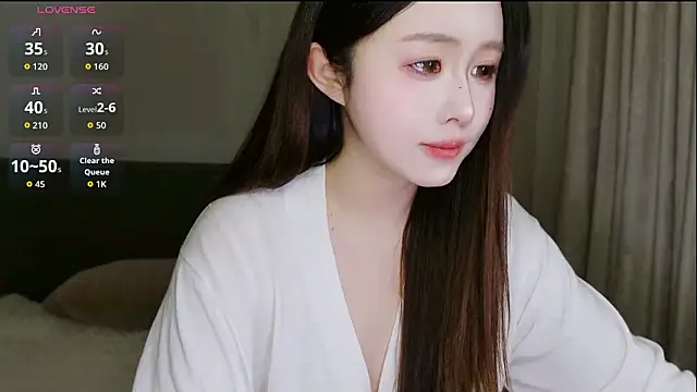 Hazel-11 live sex cam