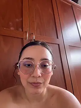 Kay_LustyWife live sex cam