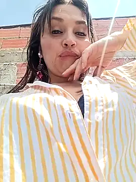 Alejandra_N live sex cam