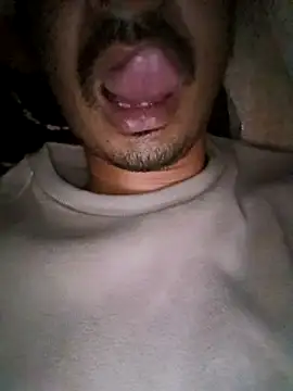 dreamtoungelick69 live sex cam