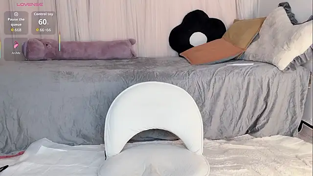 BoxedGyre- live sex cam