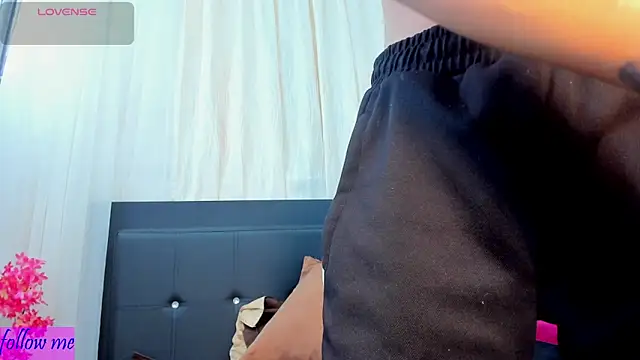 srta_luciana's cam snapshot