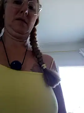 MILEIDE980 live sex cam