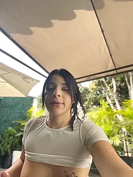 ArieliciousXXX live sex cam