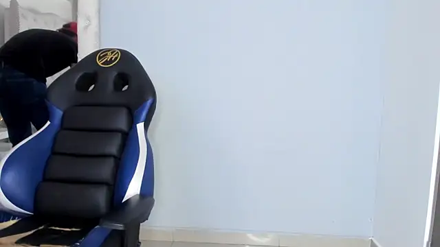 Lucii_fer_ live sex cam