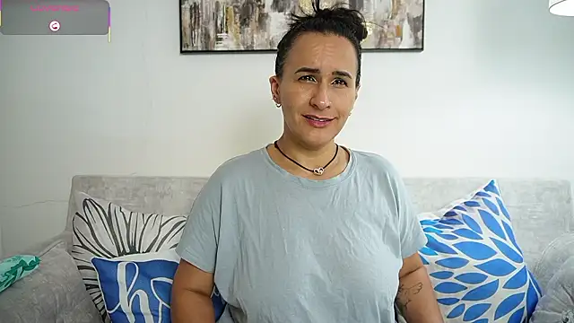 Sara_Charmy live sex cam