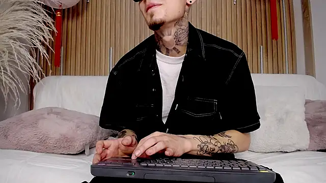 Max_Hader live sex cam