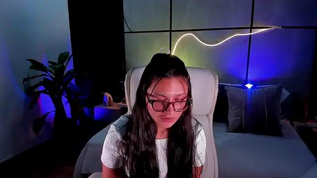 Gia_Mazzon live sex cam