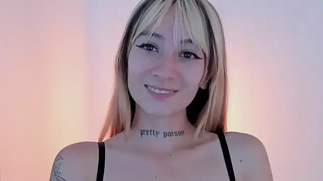 Michell_Wallker live sex cam