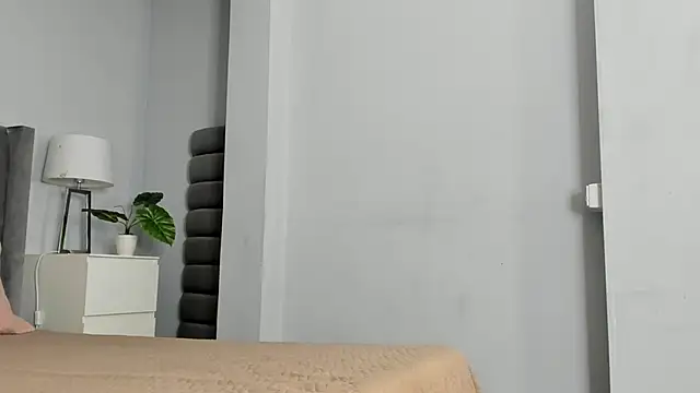 Madie__collins live sex cam