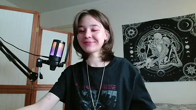 Mysterious_Toy's cam snapshot