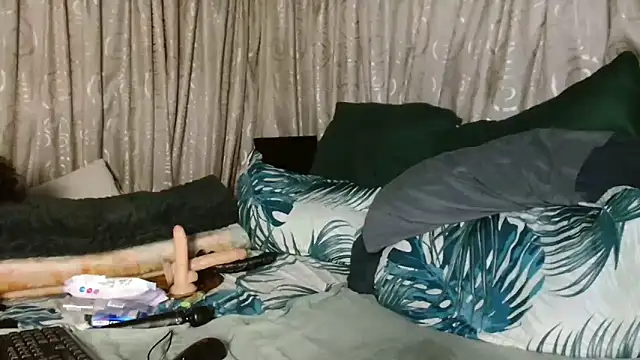 Bustyboobs02xx's cam snapshot