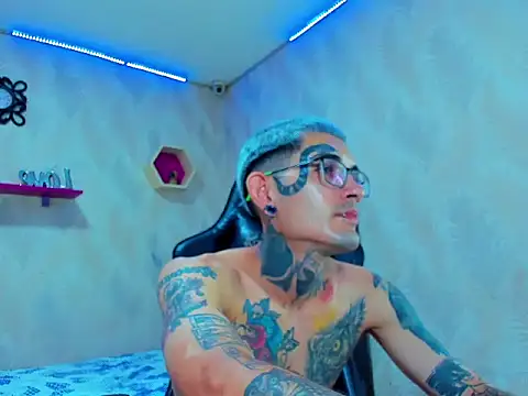 Boy_tatto77's cam snapshot