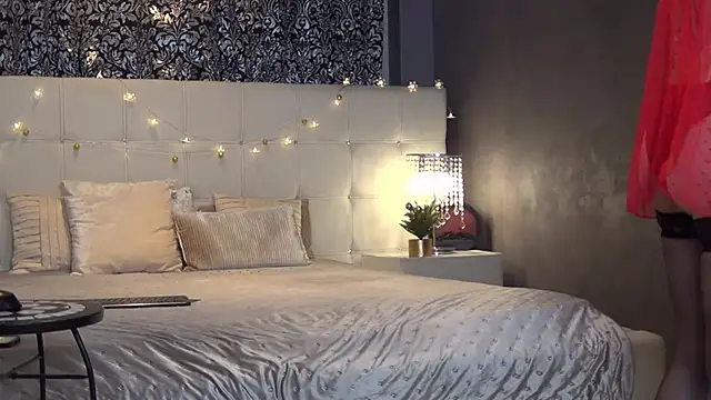 LadyValeriaXO's cam snapshot